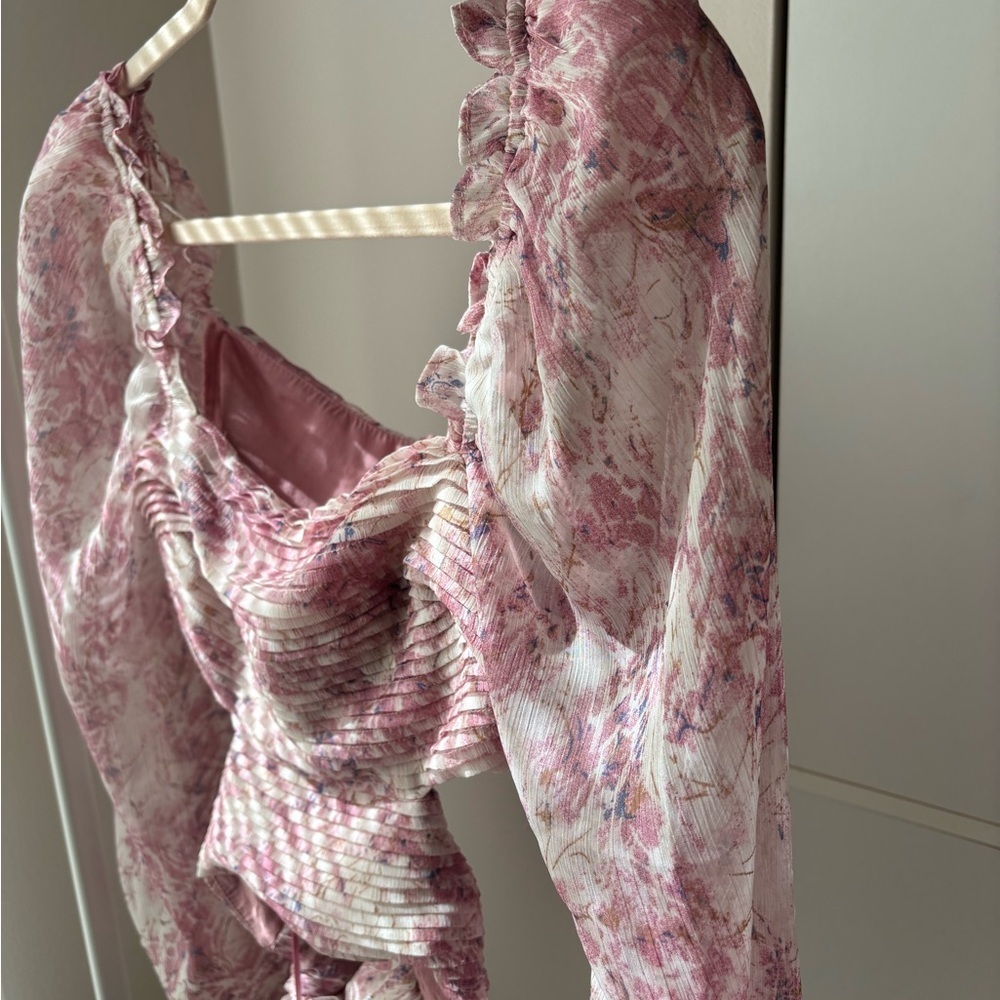 ASTR the Label Savita Pink Floral Cutout Ruched Crop Top Small - Picture 7 of 8